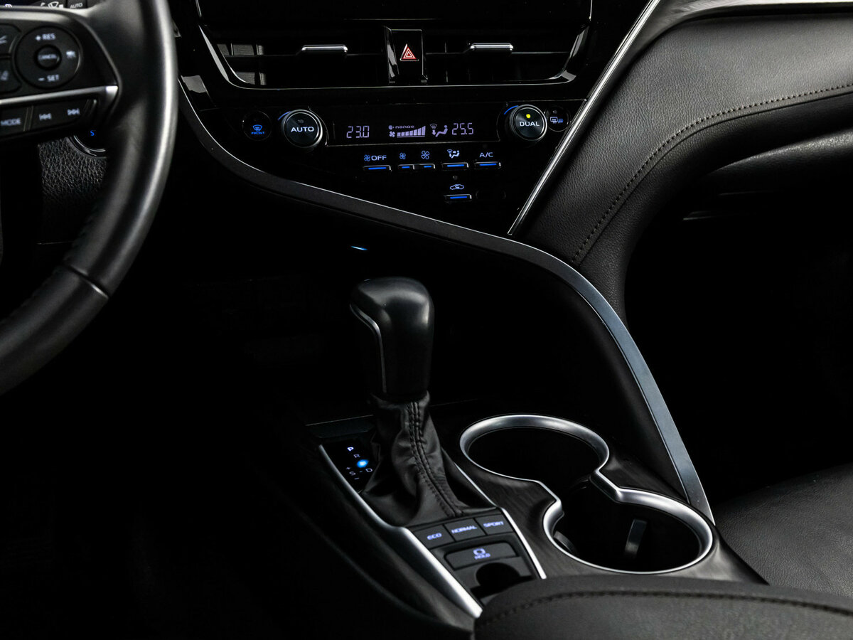 Toyota Camry VIII (XV70) Рестайлинг, 2023 Фото №14