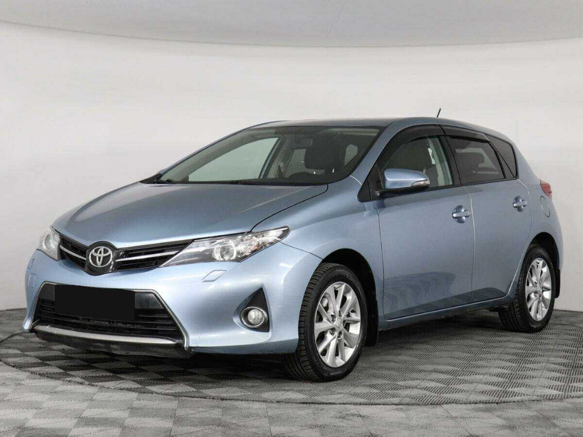 Toyota Auris, 2013