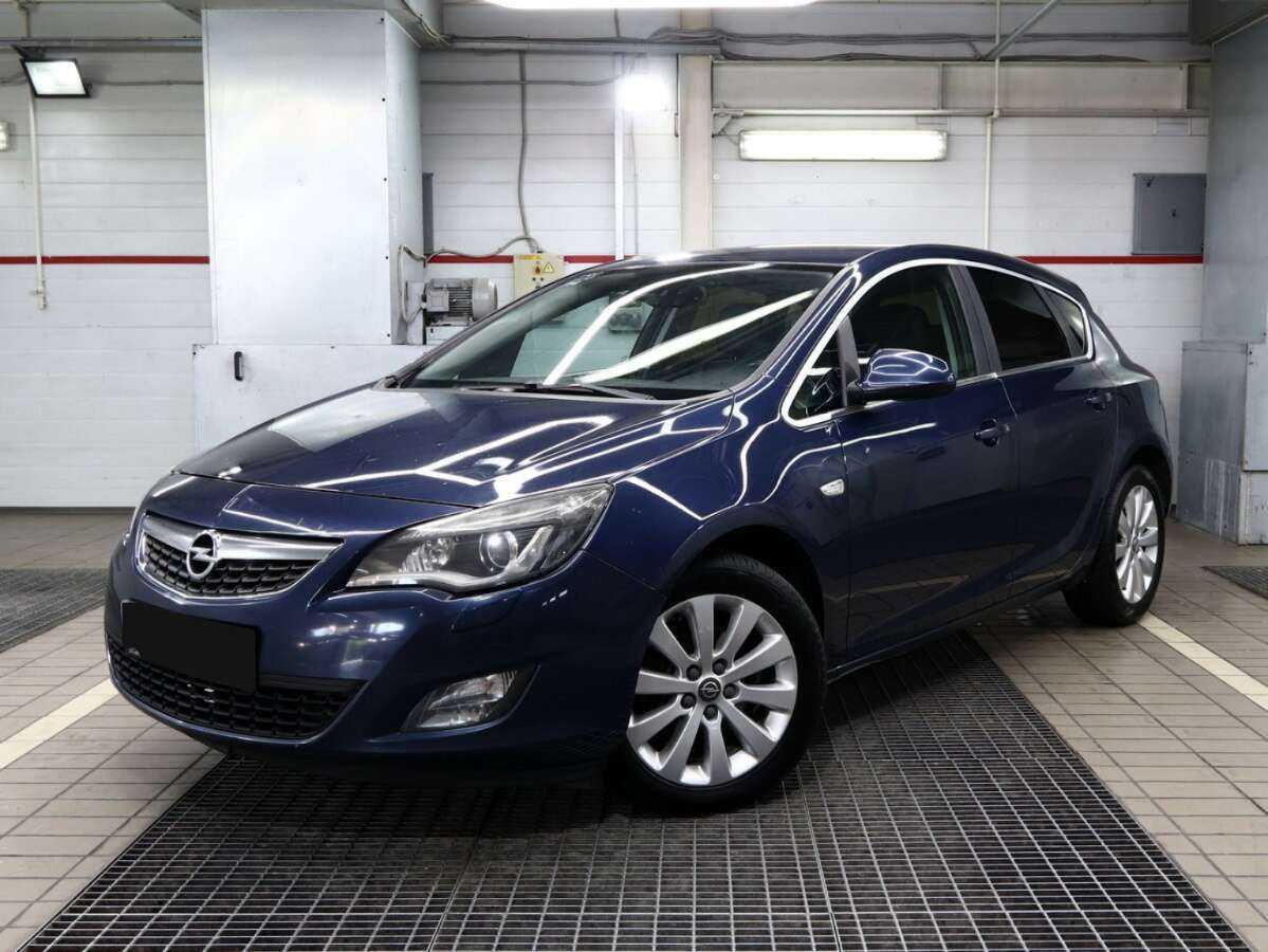 Opel Astra, 2011 - 185 000 км. | Фото №1