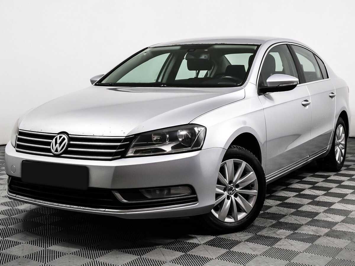 Volkswagen Passat, 2011 - 229 000 км. | Фото №1